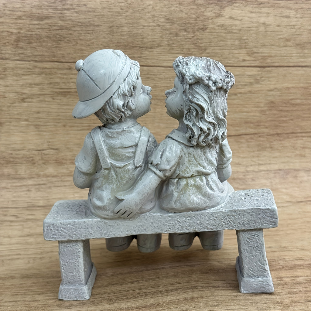 Charming Resin Statue of a Boy and Girl on Bench - Ideal Valentine's Day Gift, Romantic Garden & Home Decor Ornament, Versatile Indoor/Outdoor Use, No Power Needed
