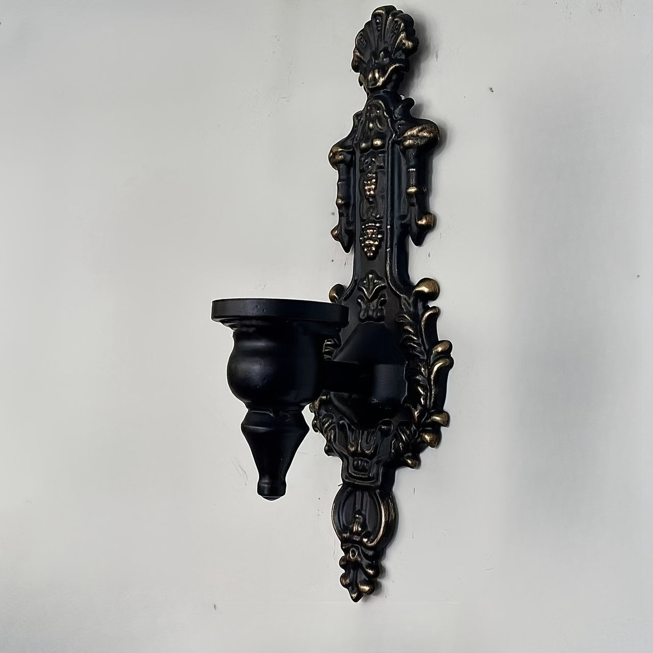 2pcs set of American nostalgic romantic holiday wall hanging candle holders, iron art candle holder in rural style home decoration wall soft decoration perfect choice for Valentine's Day and year-round decoration, candles not included, Best for Christmas